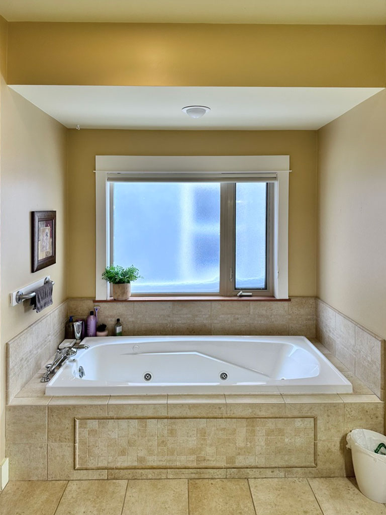 master-bath-remodel-before-tub-foxtail-plan-co